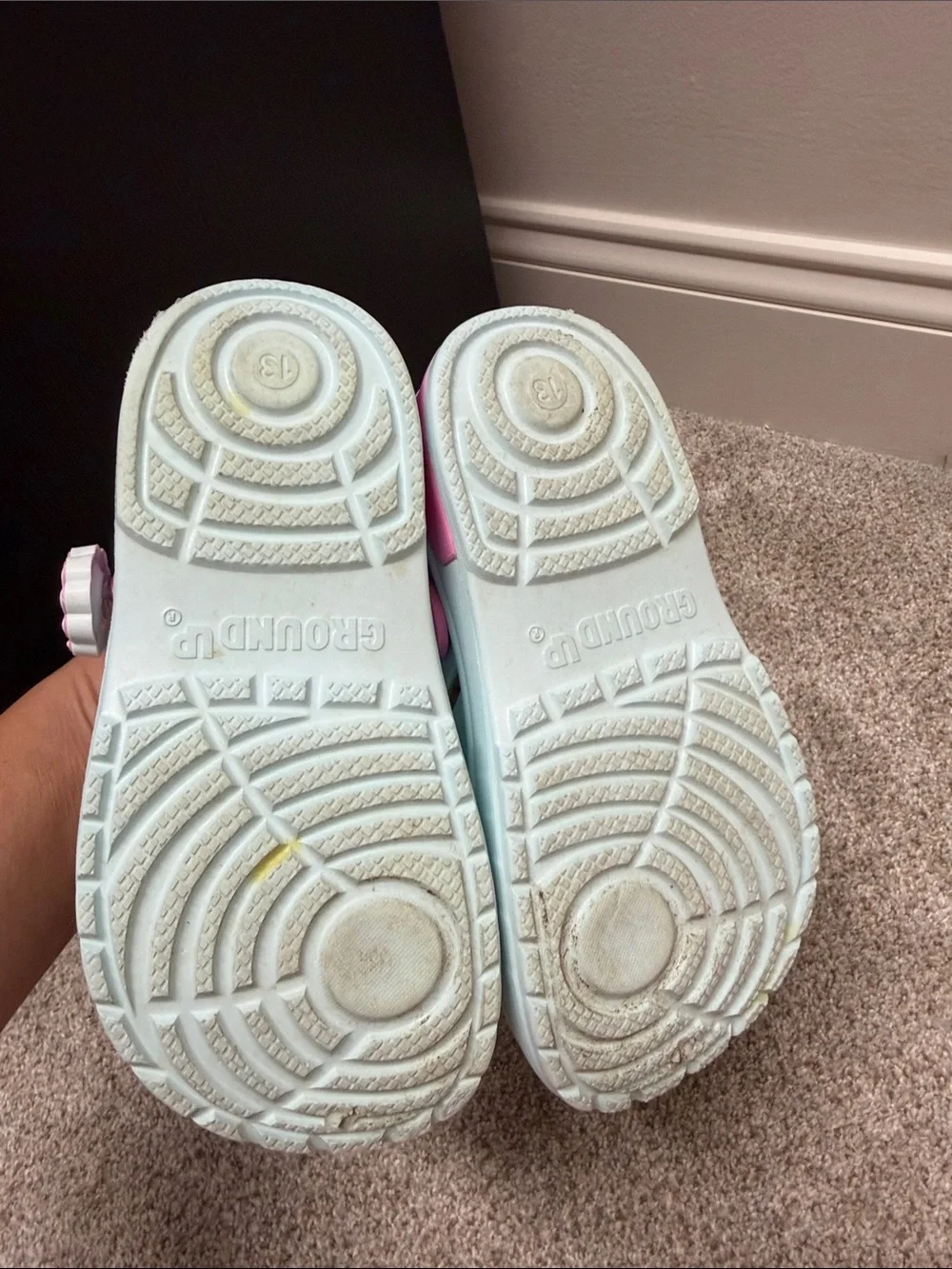 Kids SZ 13 Light Blue & Pink Mermaid Garden Clogs with seashell spinners